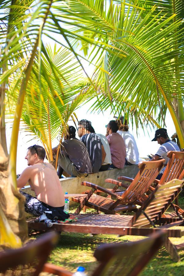 Beach Front Ahangama Exterior photo